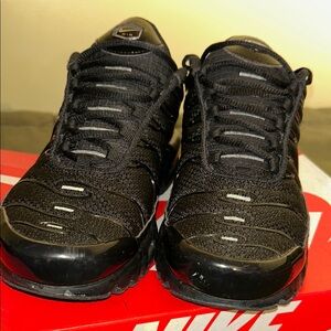 Nike Men's Black Sneakers